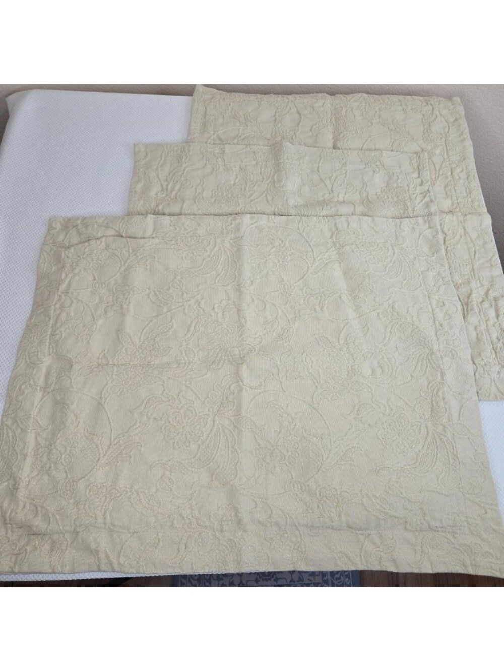 Pottery Barn AMBROSIA Matelassé Shams Standard Pillow Beige Floral Quilted Set 3